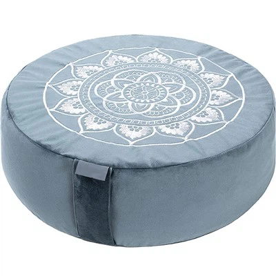 Chiroyli baxmal qoplamali meditatsiya yostig'i